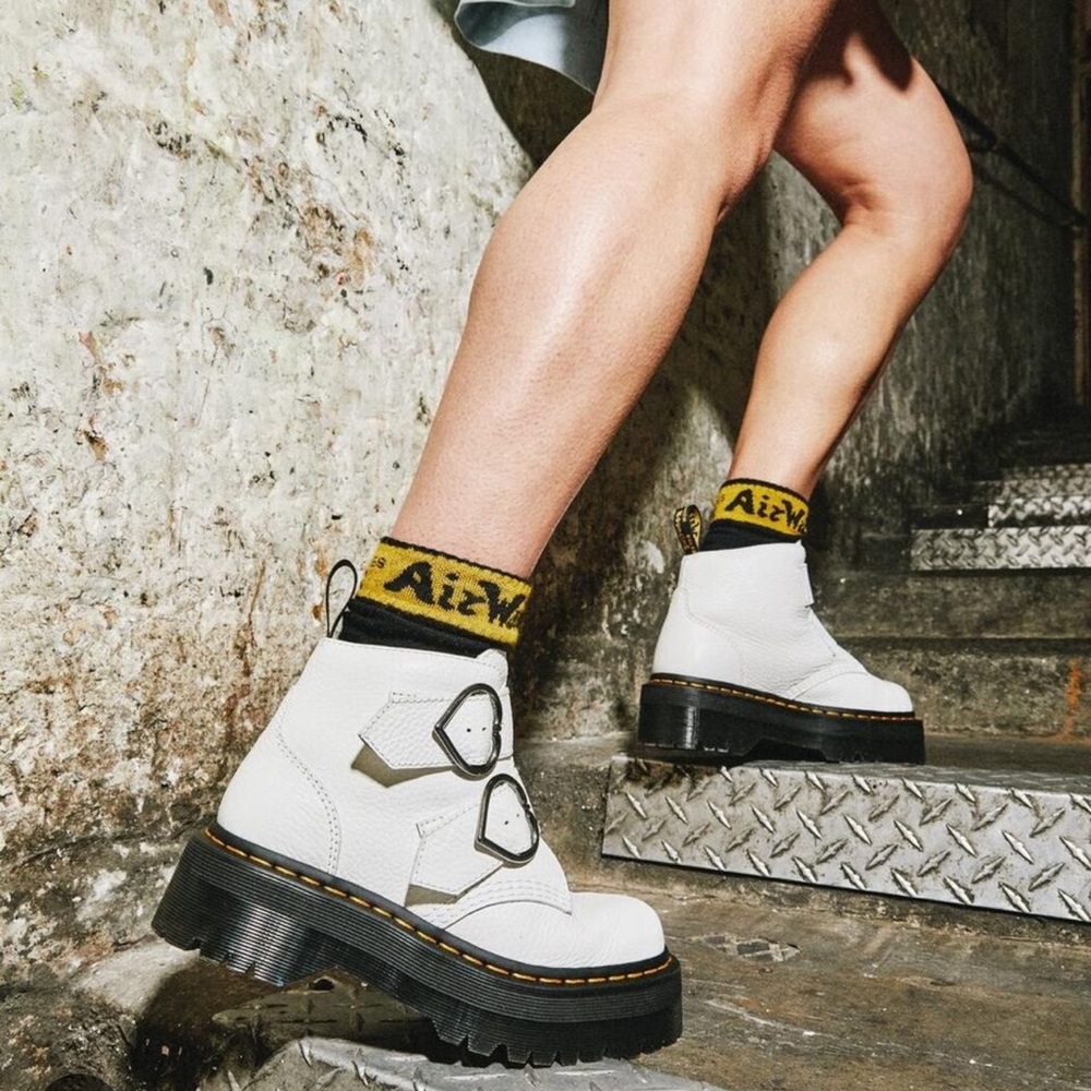 New Dr Martens Devon Heart Platform Boot Gem